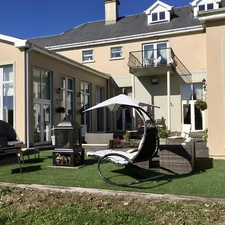 Rossmanagher House منزل ريفي بونراتي