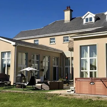 Rossmanagher House *