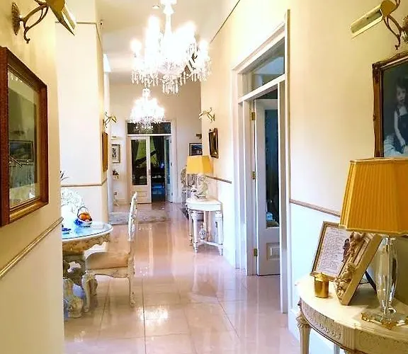 컨트리하우스 Rossmanagher House 번래티