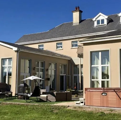 Rossmanagher House *